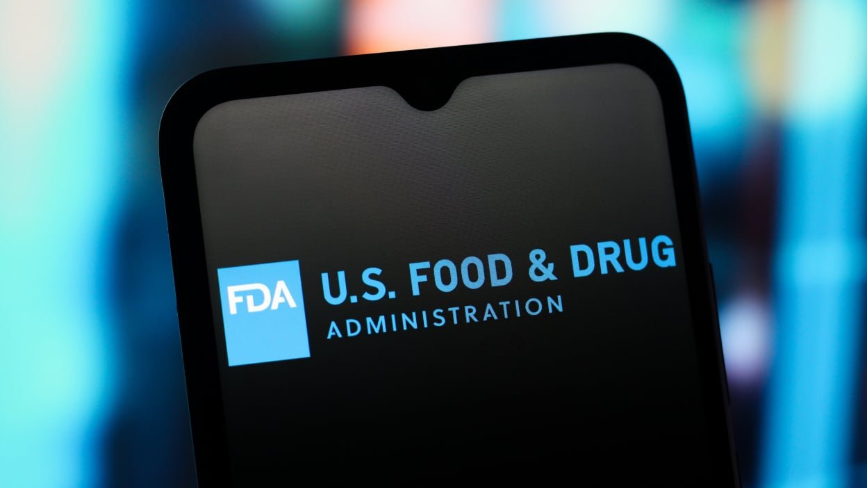Chatbot da FDA enfrenta falhas e é afastado de análises de medicamentos - Imagem do artigo original