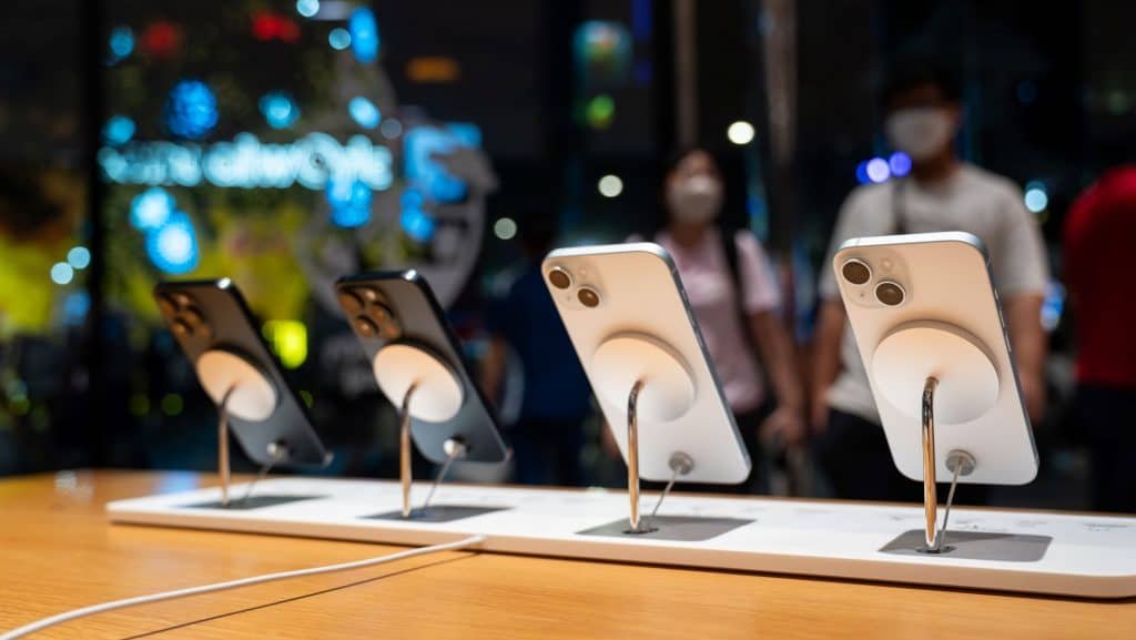 iPhone 17 deve estrear em setembro com modelo ultrafino, bateria ampliada e ProMotion em todas as versões - Imagem do artigo original