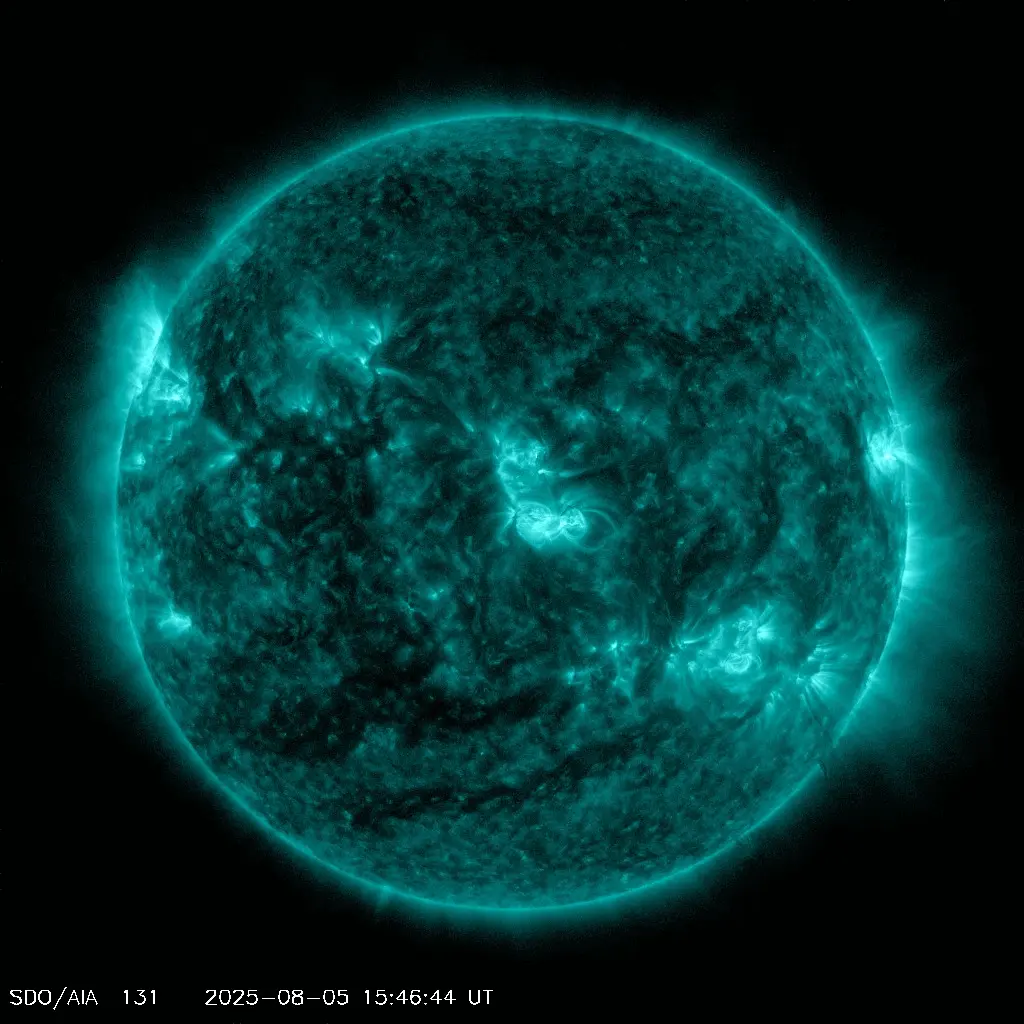 Tempestade geomagnética G1 gera auroras boreais em vários países do hemisfério norte - Imagem do artigo original