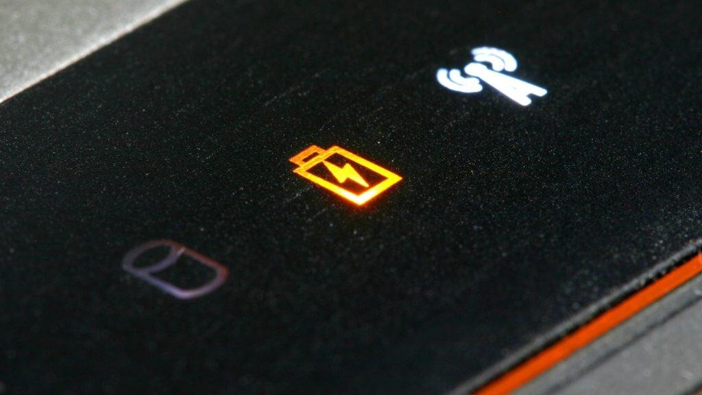Notebook sem bateria: saiba como usar o aparelho ligado apenas na tomada - Imagem do artigo original
