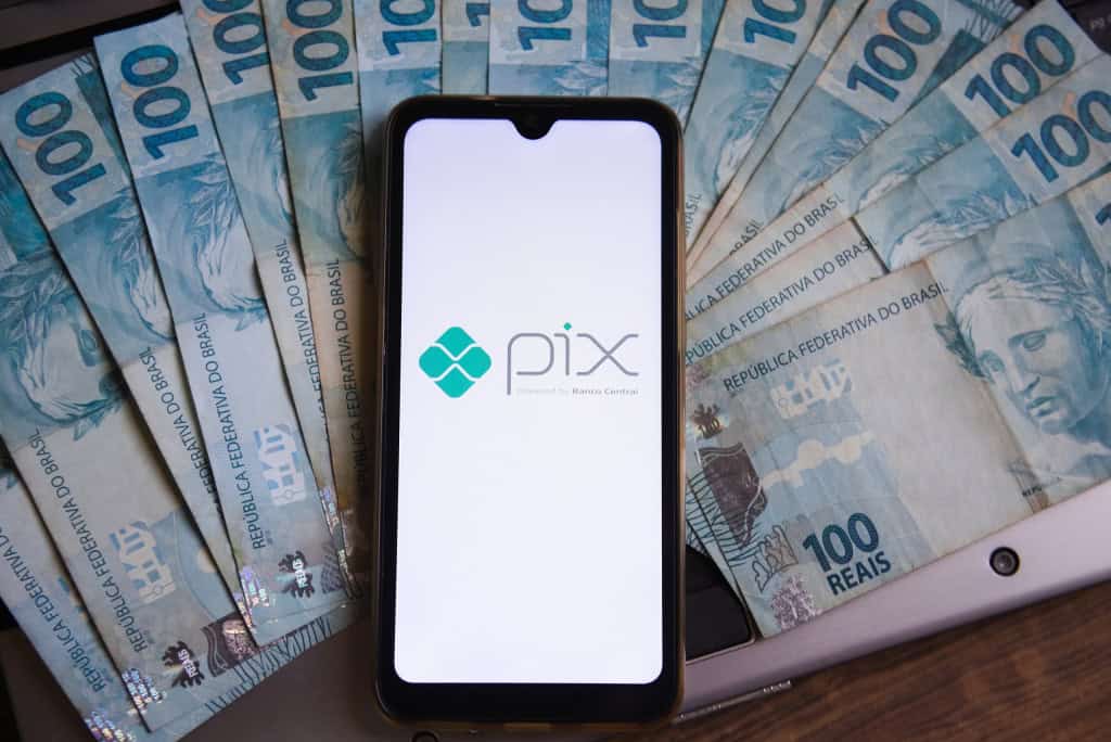 Pix já poupou R$ 106,7 bilhões a empresas e consumidores brasileiros, revela MBC - Imagem do artigo original