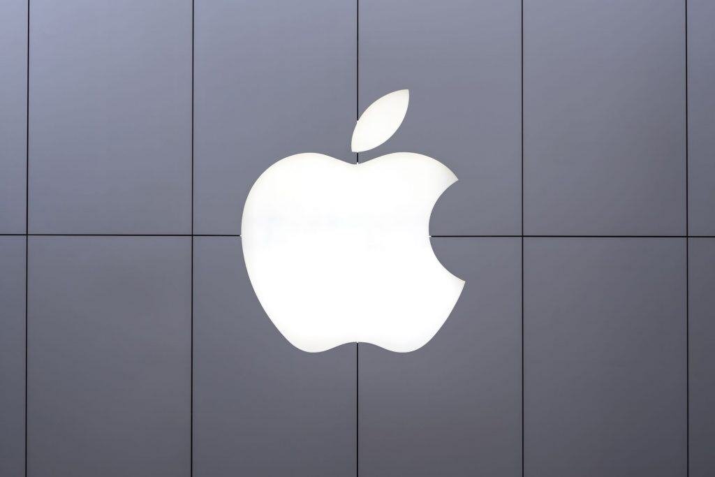 Tim Cook projeta liderança da Apple em inteligência artificial após contratar 12 mil funcionários - Imagem do artigo original